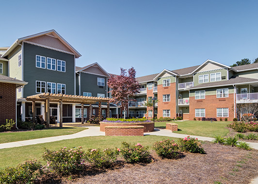 Hawthorn Senior Living - Linwood Estates